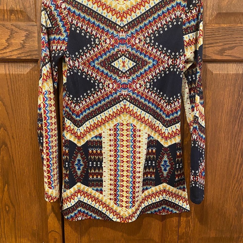 Bright and bold pattern long sleeve